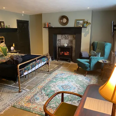 Clifton Georgian Townhouse, Downstairs Ensuite & Light Plant Based Breakfast * Bristol