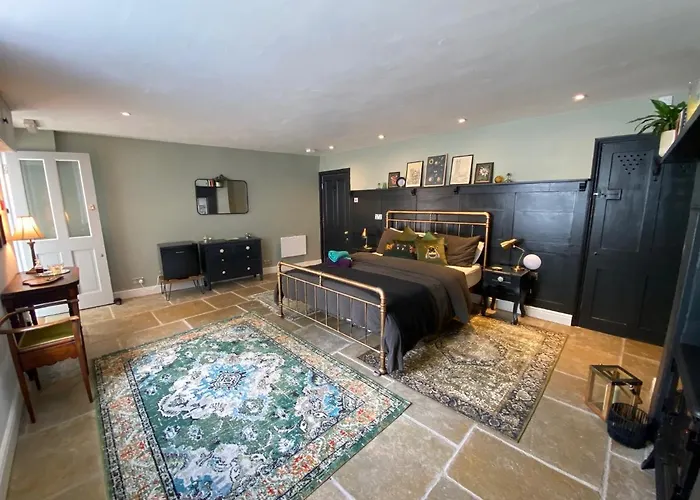 Apartment Clifton Georgian Townhouse, Downstairs Ensuite & Light Plant Based Breakfast *