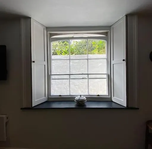 Apartment Clifton Georgian Townhouse, Downstairs Ensuite & Light Plant Based Breakfast